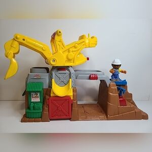 Fisher Price Little People Eddie & Boulder Worksite Posable